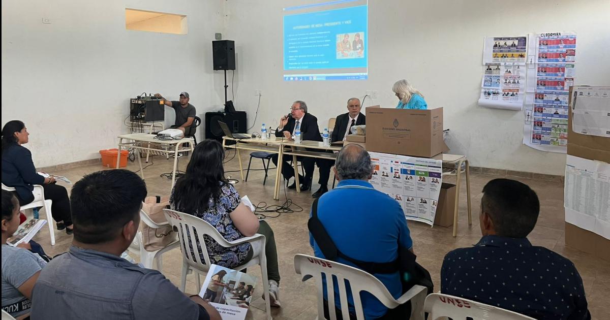 Destacan la importante asistencia de autoridades de mesa en las clases de capacitacioacuten