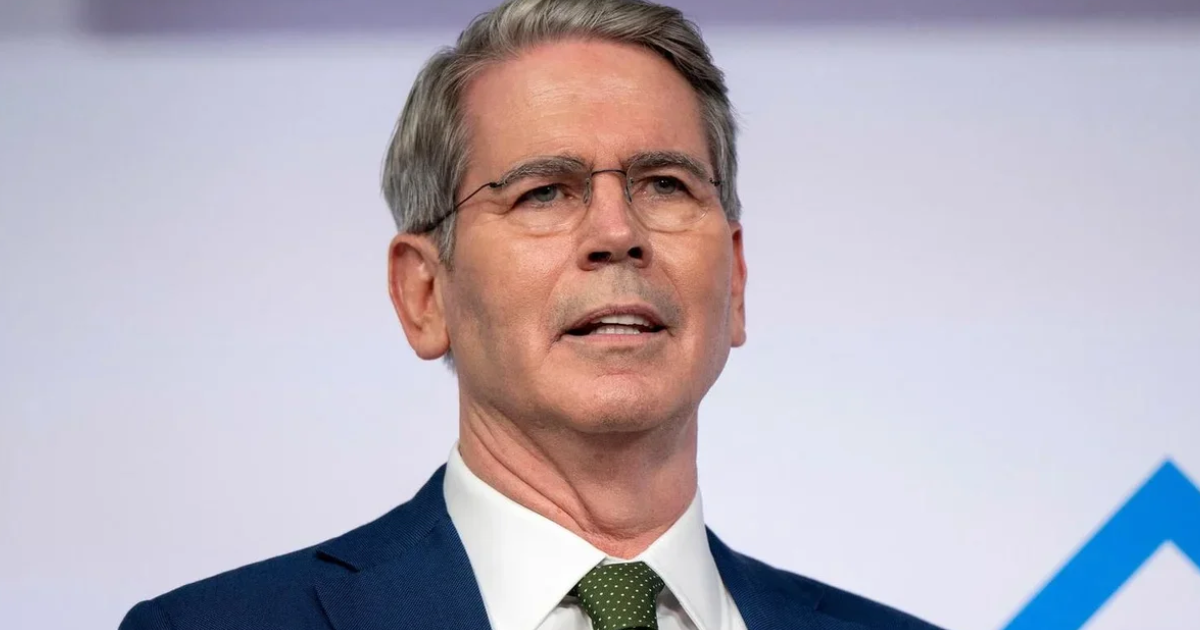 El secretario del Tesoro Scott Bessent busca blindar financieramente a la Argentina