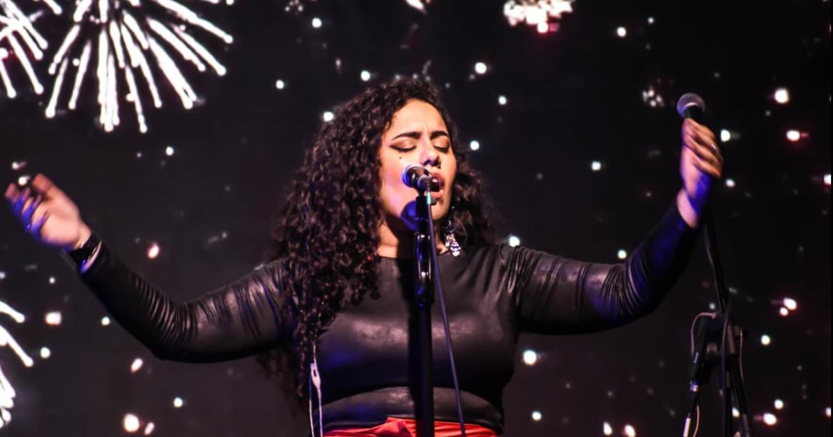 La reconocida cantante y entrenadora vocal María Lujn Santilln Lencina