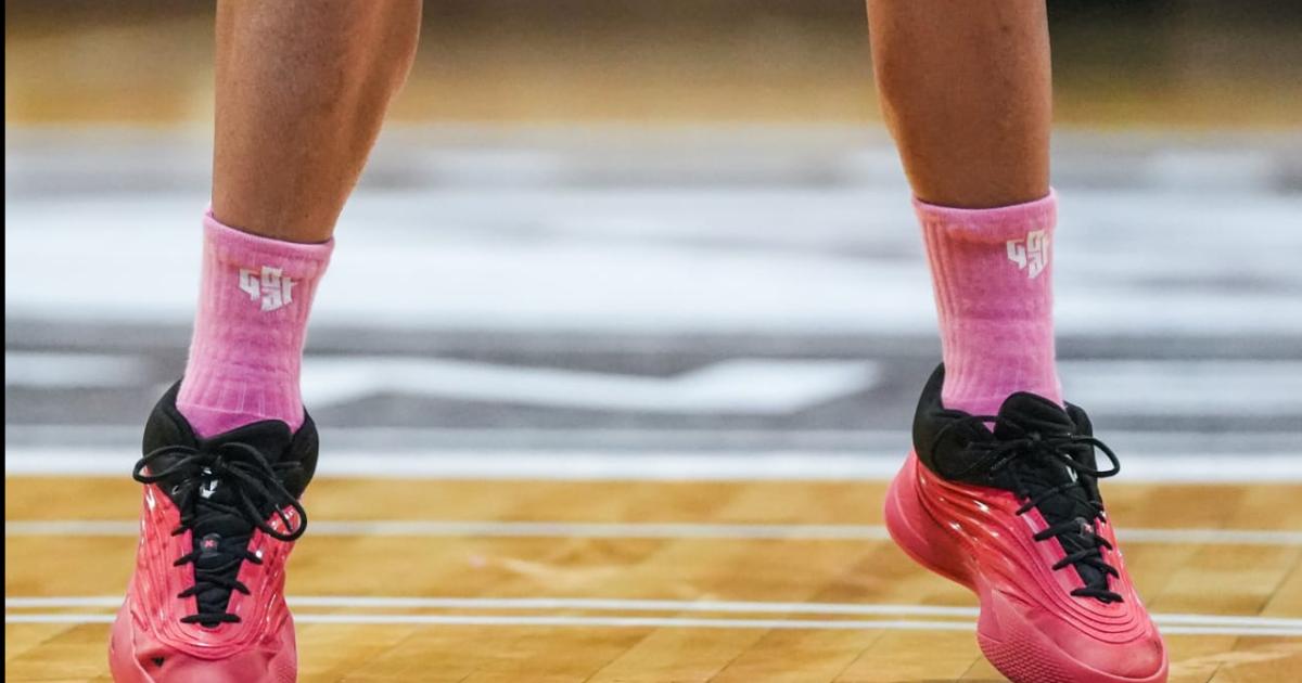 La Liga Nacional y La Liga Femenina se suman a la concientizacioacuten sobre el caacutencer junto a LALCEC