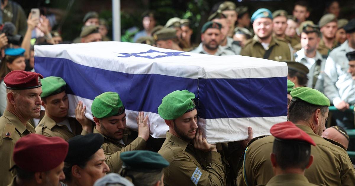 Hamas entregoacute dos cuerpos de rehenes israeliacutees