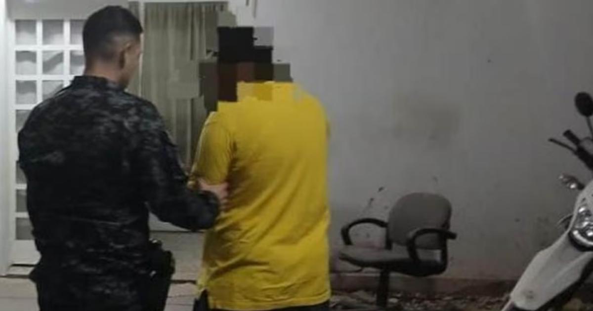 Doble caiacuteda de un santiaguentildeo- primero causoacute disturbios y despueacutes intentoacute robar