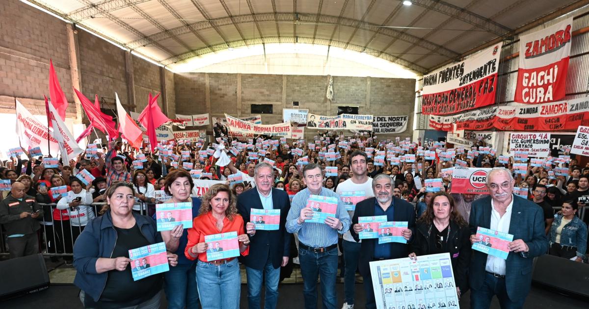 Eliacuteas Suaacuterez y Gerardo Zamora recibieron el respaldo de miles de dirigentes y militantes del Frente Ciacutevico