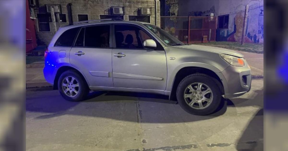 El auto en el que circulaba el sargento como chofer de DIDI (Foto- Agencia Noticias Argentinas  Policía)