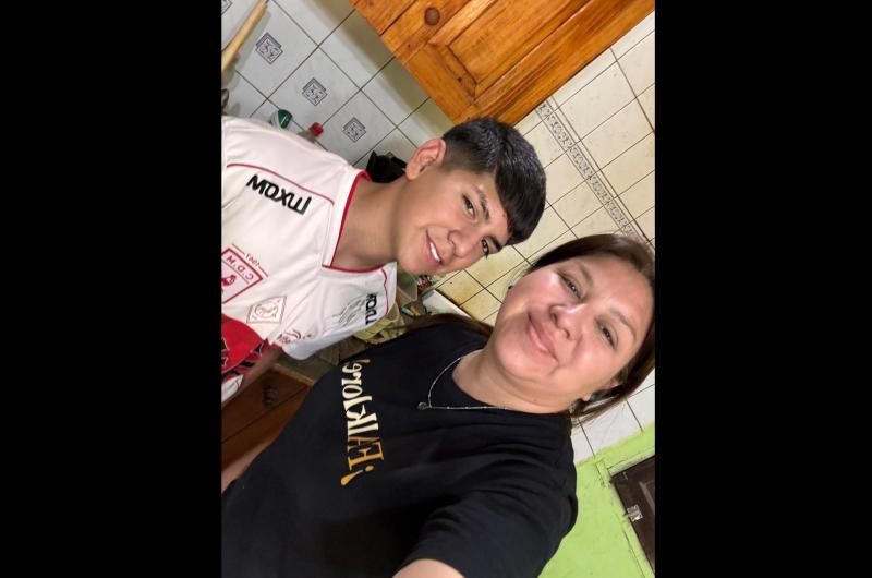 Radamel y Marcia una madre que ensentildea a sontildear