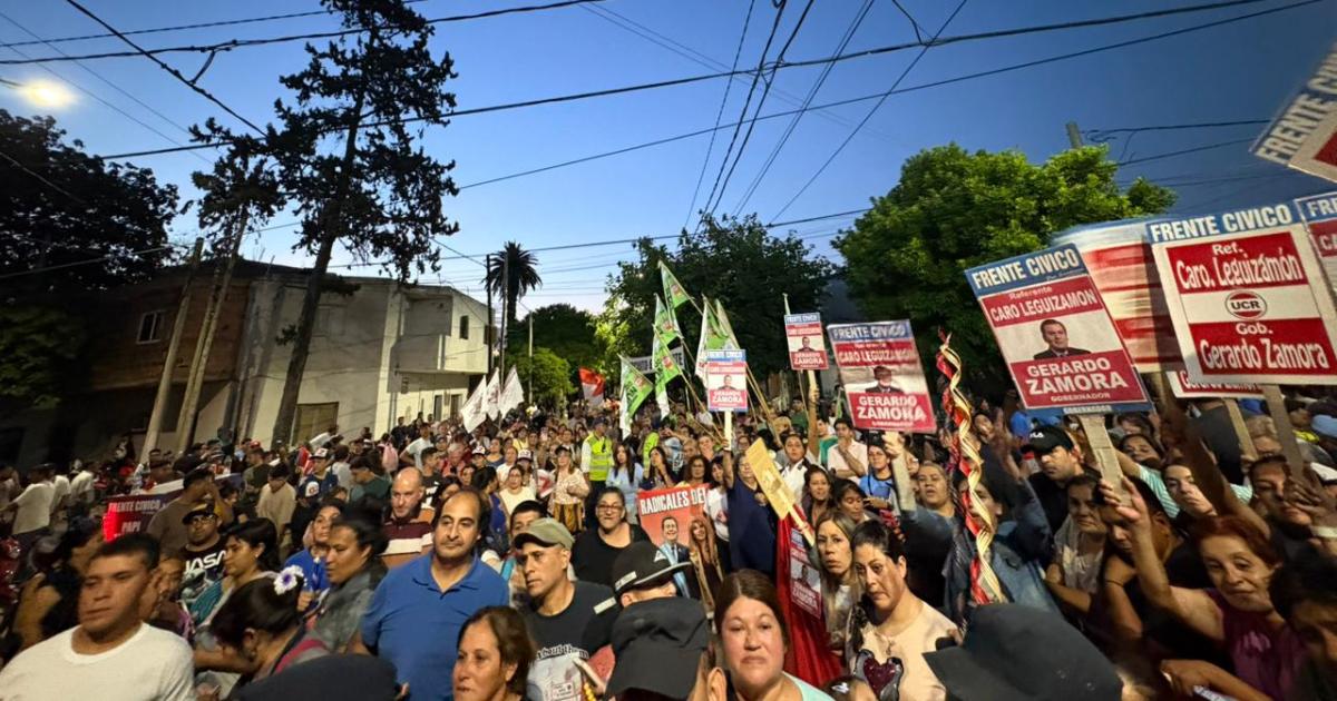 Zamora y Eliacuteas Suaacuterez presidieron un multitudinario encuentro en apoyo a los candidatos del Frente Ciacutevico