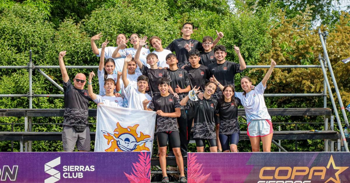 La escuela de natacioacuten Normal Manuel Belgrano se lucioacute en San Luis