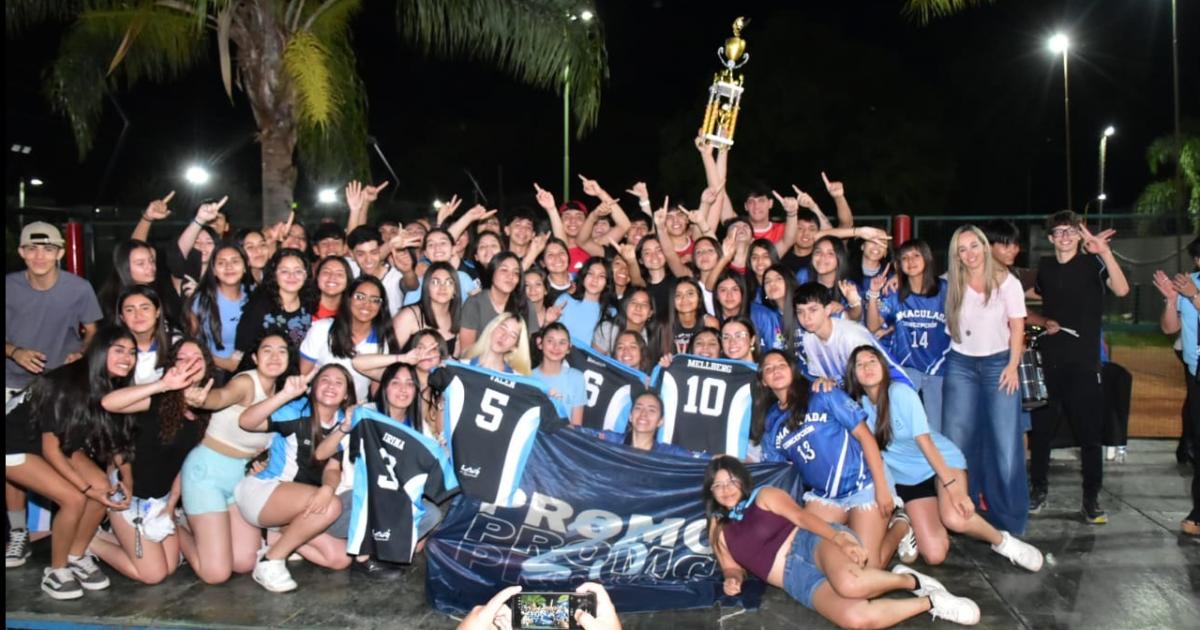 En Friacuteas se disfrutoacute del gran cierre de los Juegos Intercolegiales 2025