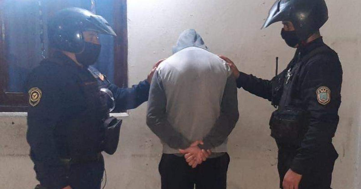 Mecaacutenico golpeoacute a su ex le quitoacute el hijo y quiso denunciarla- preso