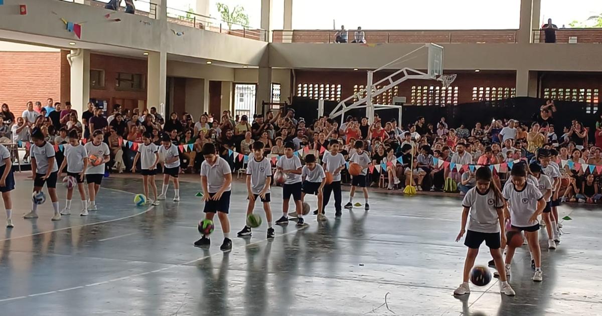 Muestra anual de Educacioacuten Fiacutesica de la Escuela Normal Sup Gral Manuel Belgrano