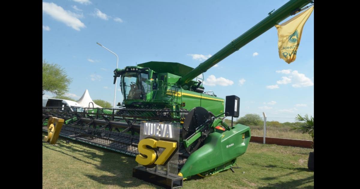 Una empresa exhibioacute en su Feria Original tecnologiacutea para productores