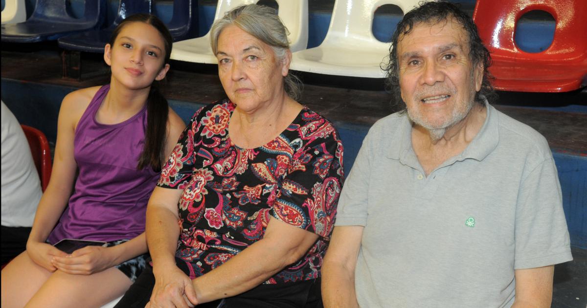 NOCHES DE BAacuteSQUET EN EL ESTADIO CIUDAD