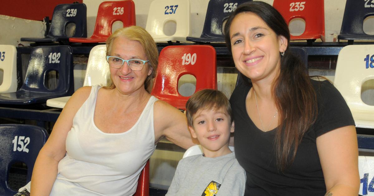 NOCHES DE BAacuteSQUET EN EL ESTADIO CIUDAD