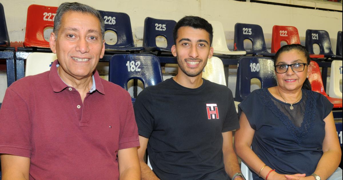 NOCHES DE BAacuteSQUET EN EL ESTADIO CIUDAD