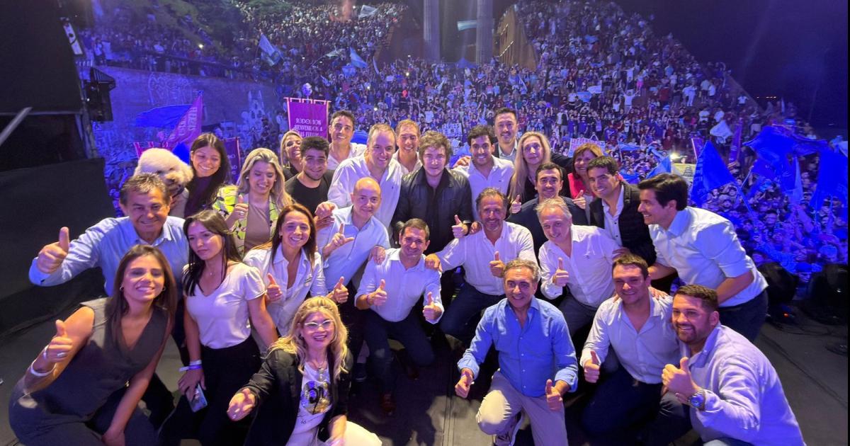 A partir del domingo va a cambiar en serio la Argentina dijo Milei