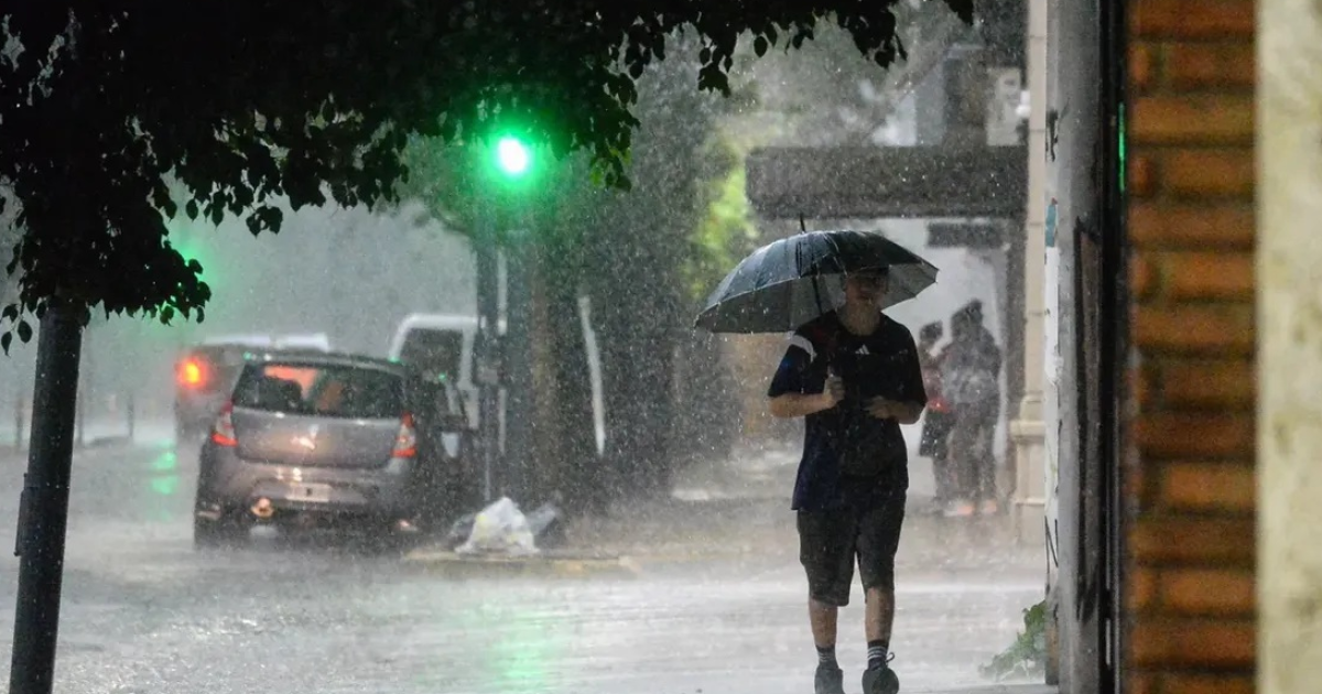 Alerta naranja por tormentas en Santiago del Estero- a queacute hora llegan las lluvias a la Madre de Ciudades