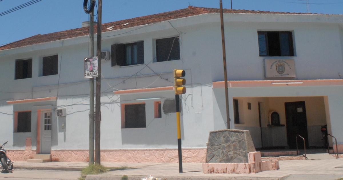 Denuncioacute a su madre por abandonar a su hermana de 12 antildeos y eacutesta la amenazoacute