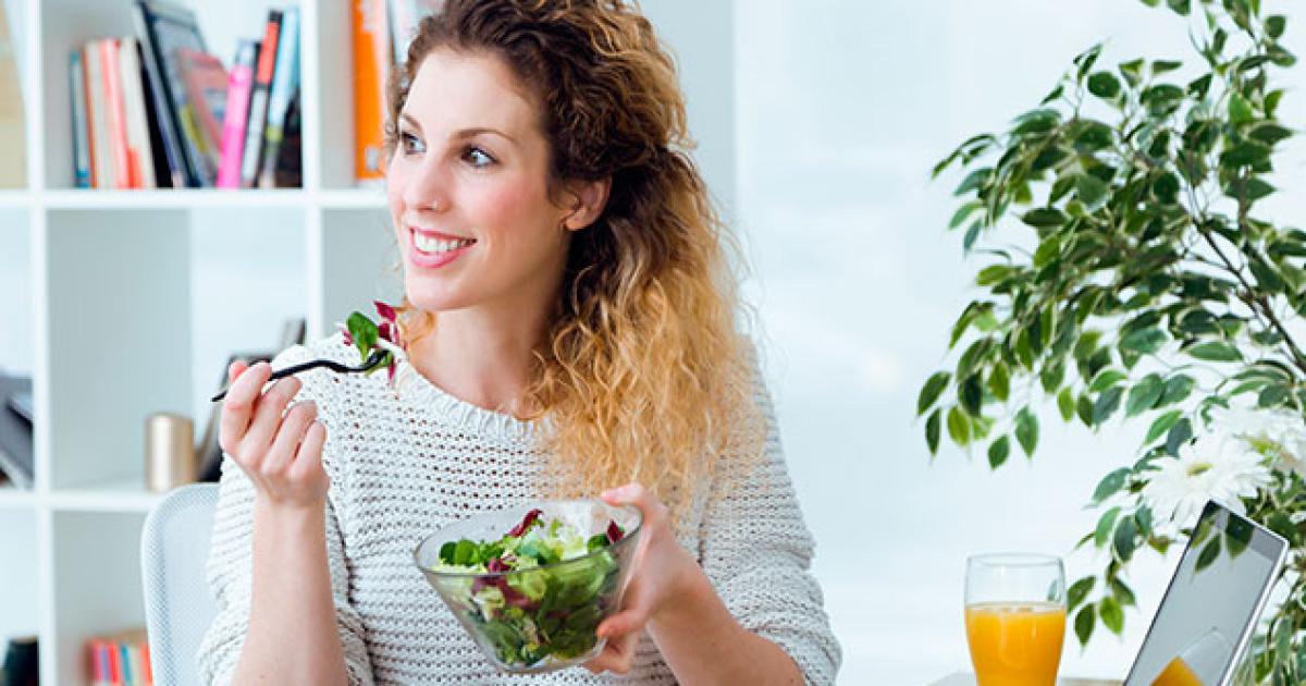 La buena nutricioacuten es salud y belleza- la importancia de cuidarse maacutes desde los 40