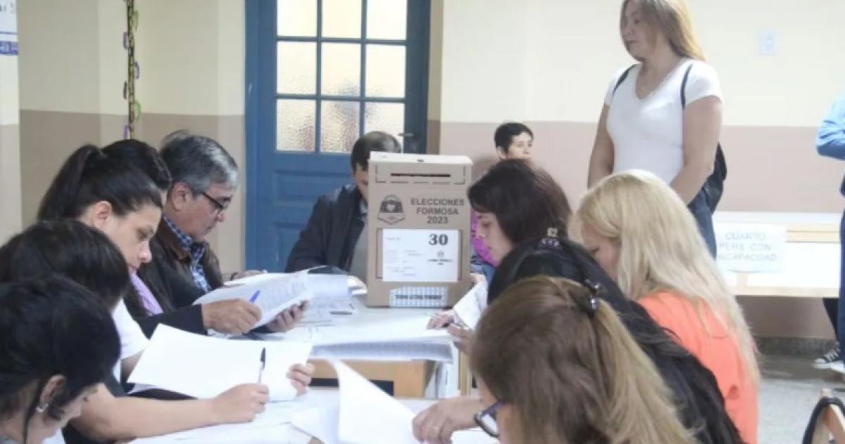 URNAS Como particularidad habr 2 urnas- Voto tradicional para autoridades provinciales y BUP para nacionales