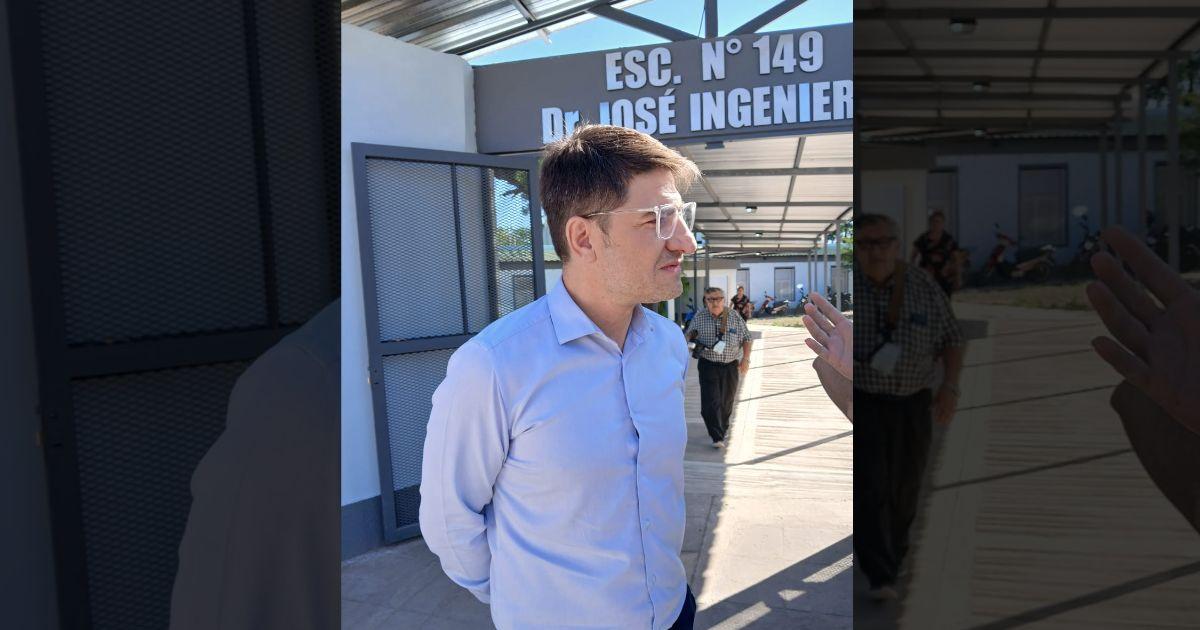 Parns votó en la escuela José Ingenieros de la Capital santiagueña