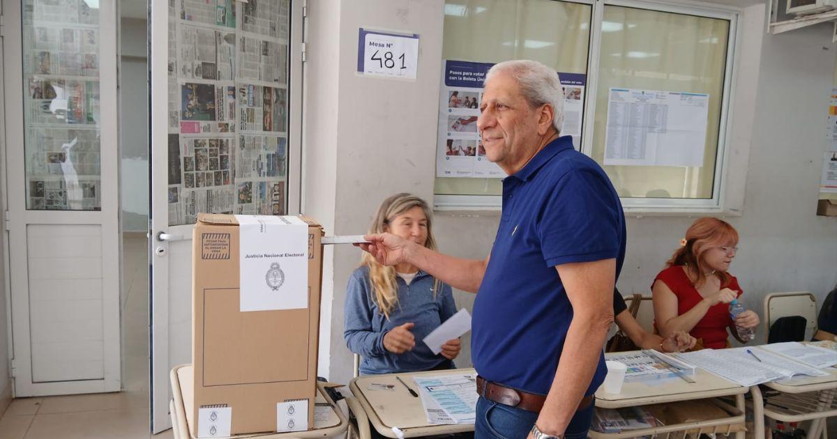 Joseacute Emilio Neder- Los joacutevenes deben participar y no dejar que otros hagan su futuro