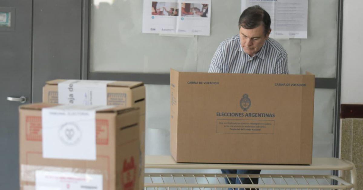 Zamora emitió su voto y valoró el clima democrtico