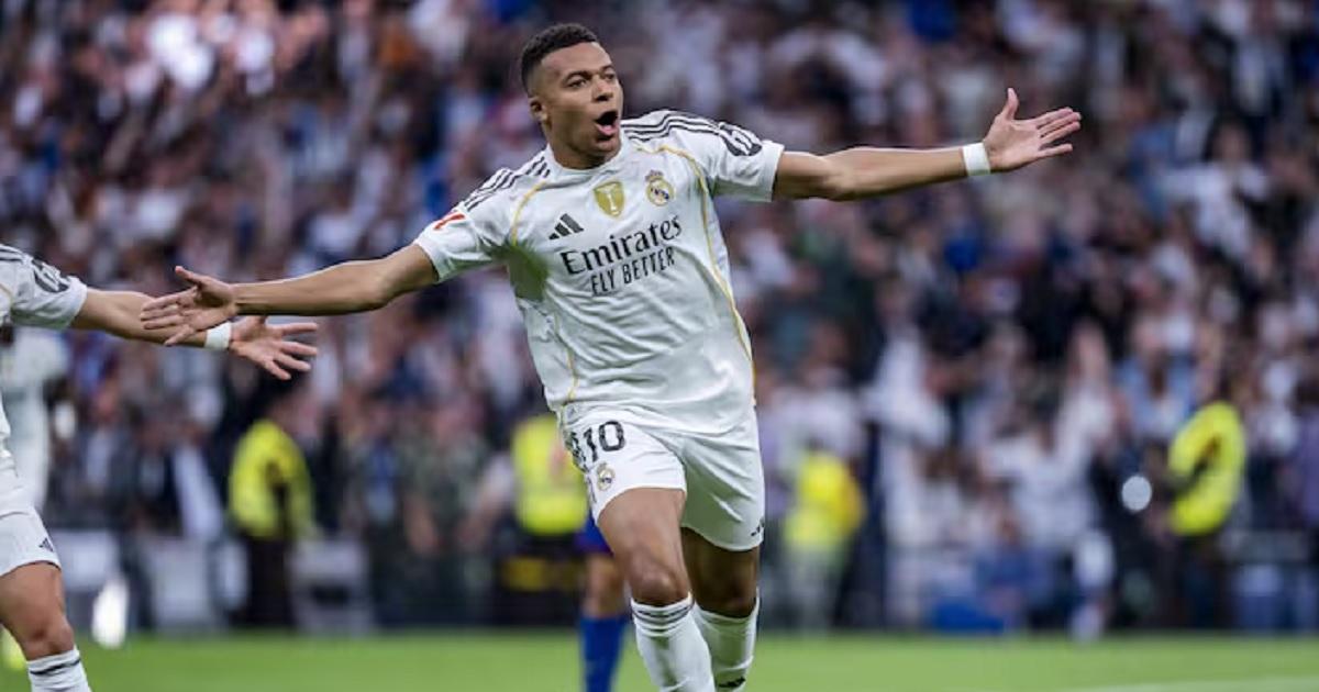 Real Madrid se quedoacute con el claacutesico ante Barcelona con un Mbappeacute imparable