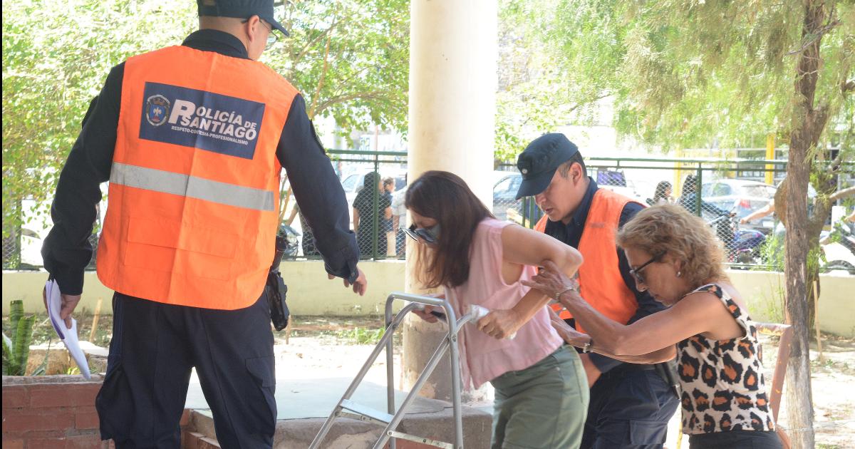 Ni un accidente domeacutestico impidioacute que Silvia fuera a votar en el Colegio Secundario Banda
