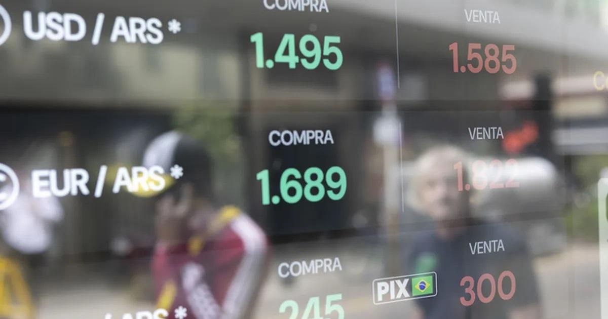 A queacute hora se podraacute comprar doacutelar oficial tras las elecciones