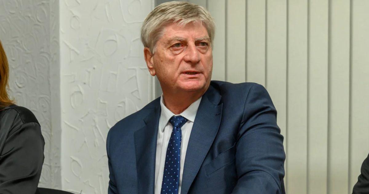 El gobernador de La Pampa pidió una postura ms dialoguista por parte del Gobierno