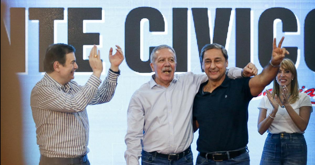 Eliacuteas Suaacuterez- Gracias al pueblo de Santiago del Estero por respaldar este proyecto de unidad