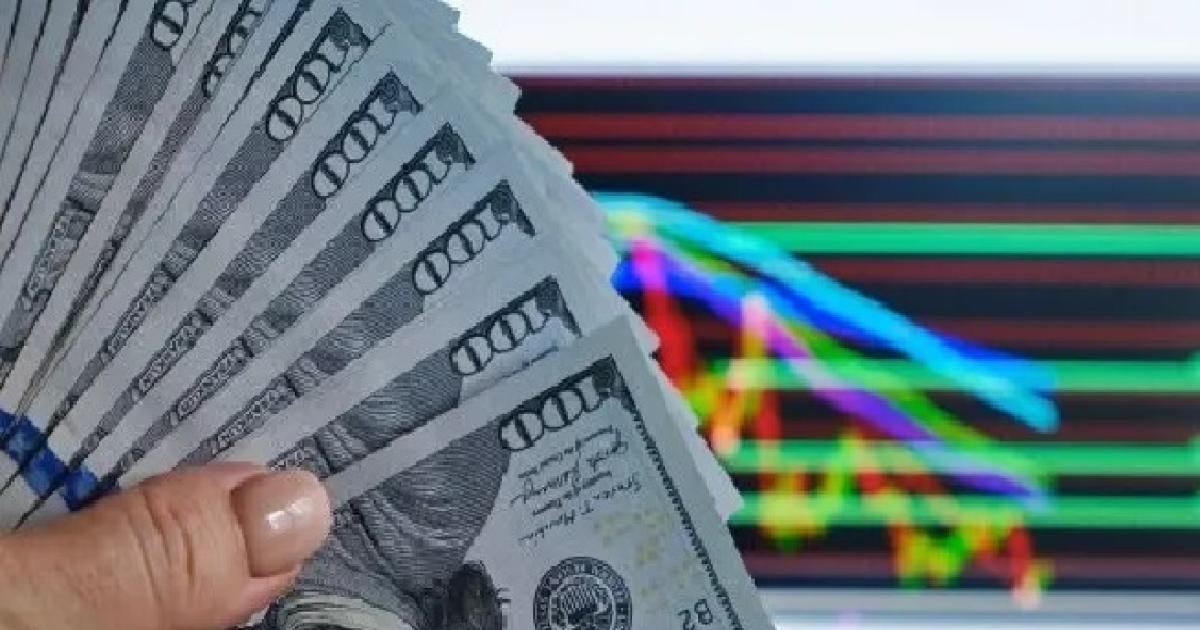 Tras baja del lunes post eleccioacuten el doacutelar subioacute y cerroacute casi en los 1500