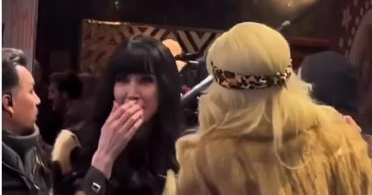 Moria Casaacuten ya se mira en su hija Sofiacutea Gala en la TV 