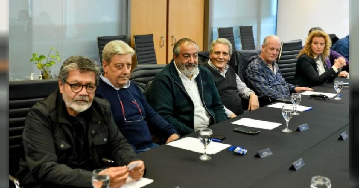Reforma electoral en la mira- La CGT delibera una posicioacuten unificada y resistida