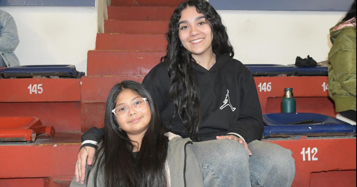 EL BAacuteSQUET FEMENINO REUNIOacute AL PUacuteBLICO