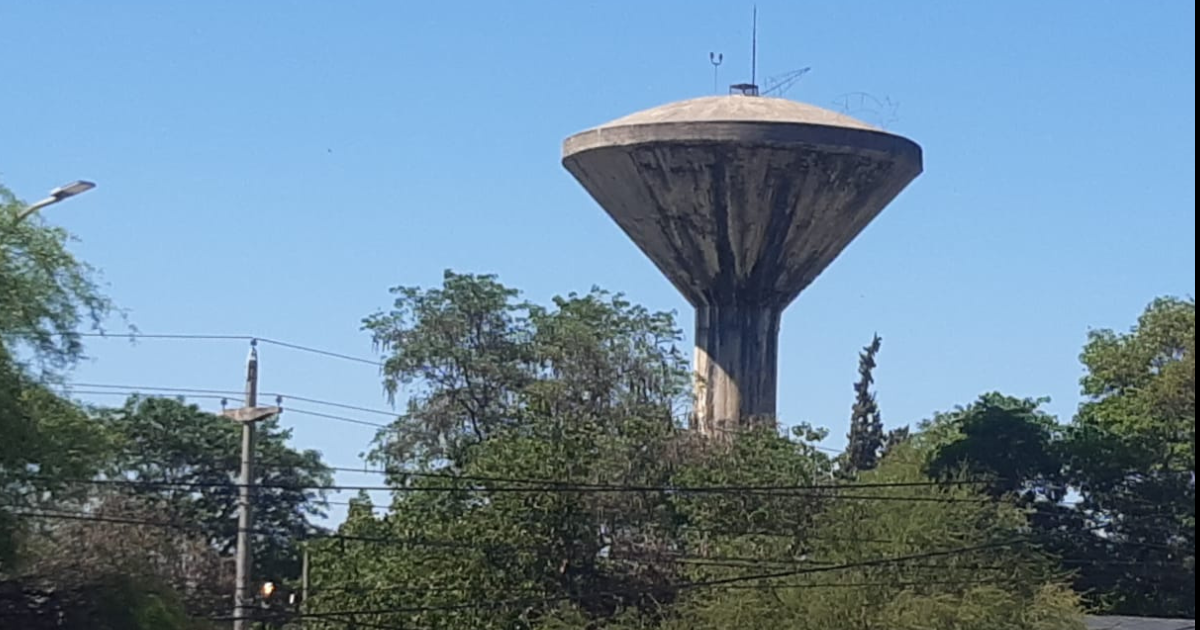 La Banda- vecinos del barrio El Cruce denuncian que estaacuten sin agua desde hace varios diacuteas