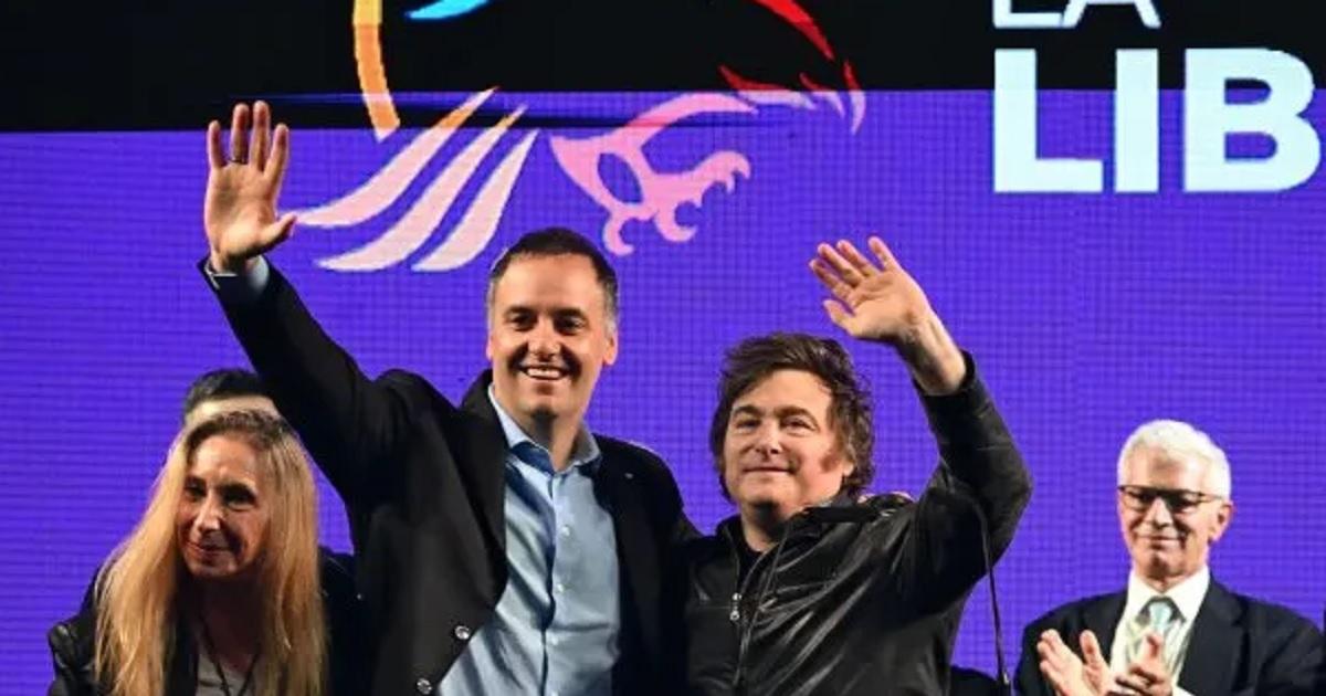 Manuel Adorni asume como nuevo jefe de Gabinete tras la renuncia de Guillermo Francos