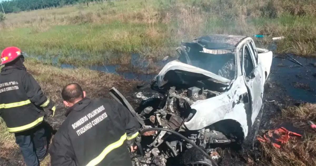 Cuatro personas murieron en un violento choque entre dos camionetas 