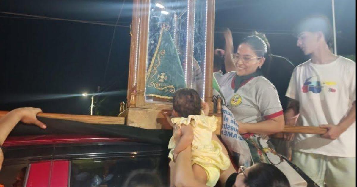 La Virgen de Huachana y la Cruz de Mataraacute recorren la Dioacutecesis