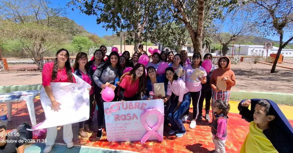 Caminata rosa en Villa La Punta