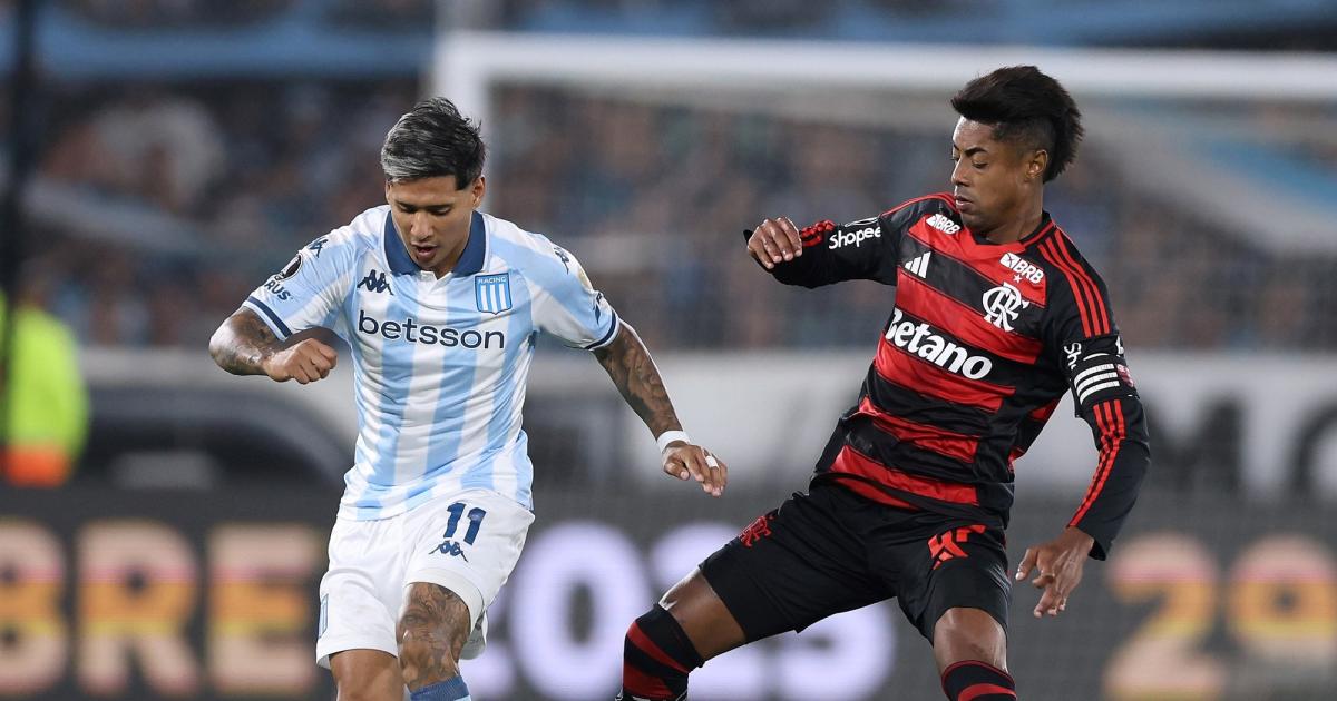 Racing viaja a Santiago y podriacutea perder a Zaracho