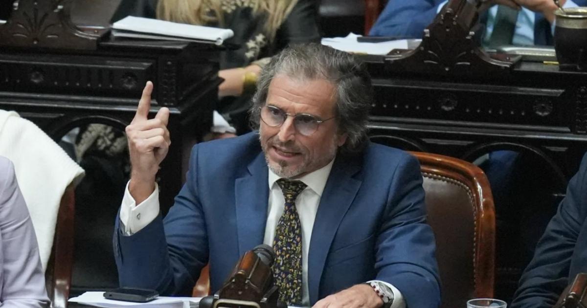 Presupuesto- LLA negocia con los bloques dialoguistas