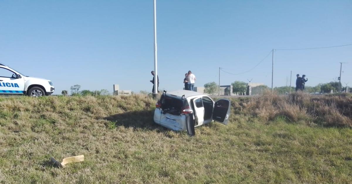 Accidente en la ruta- una joven y tres acompantildeantes resultaron con lesiones leves