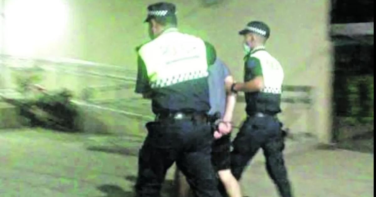 Tucumano proacutefugo 11 antildeos por un crimen cayoacute en Santiago