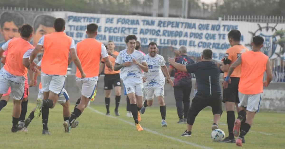 Sarmiento cayoacute ante Atenas y se quedoacute eliminado del Torneo Federal A