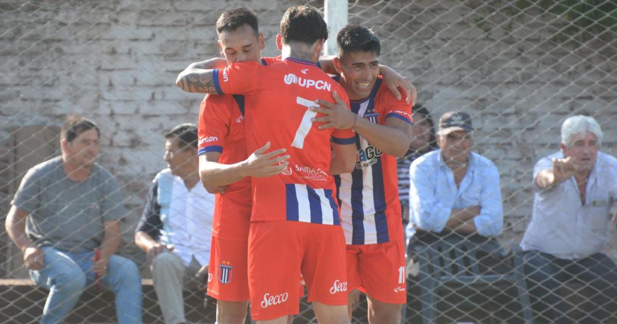 Unioacuten Santiago goleoacute a Los Verdes en El Mojoacuten