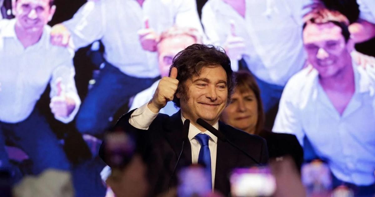 Javier Milei se reuacutene este lunes con su nuevo Gabinete en la Casa Rosada