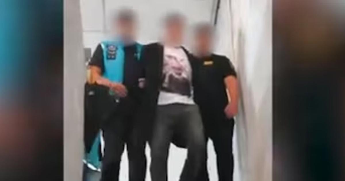 Se quedoacute dormida en una fiesta y un ciudadano chino la violoacute