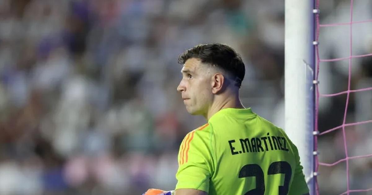 Dibu Martiacutenez no estaraacute en la gira por Aacutefrica- Scaloni le daraacute descanso y minutos a los suplentes