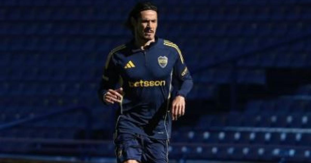 Cavani volveriacutea a ser convocado pero iriacutea al banco